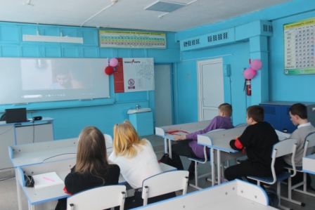 20 марта ученики посмотрели фильм «Экзамен». Тема киноурока: аккуратность.

